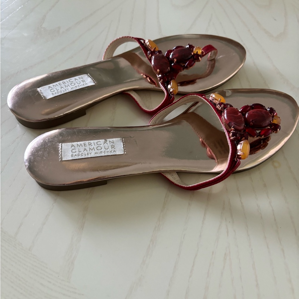 STUNNING & ELEGANT BADGLEY MISCHKA SANDALS IN EXCELLENT CONDITION.